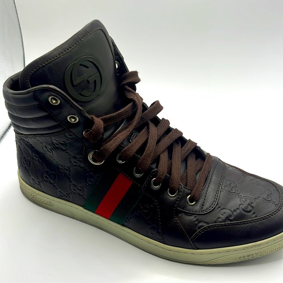 Size 8.5 Gucci Sneaker
